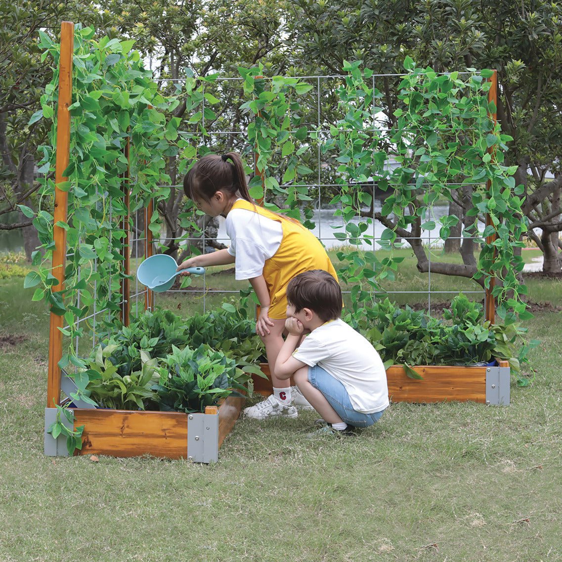 Little Garden Corner Fence